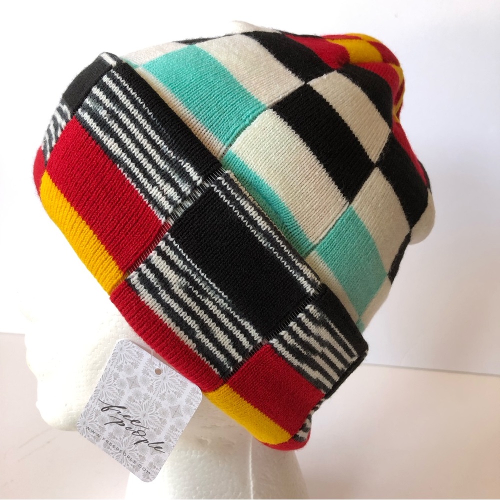 Free People Checkerboard Beanie -black NEW - Picture 5 of 9